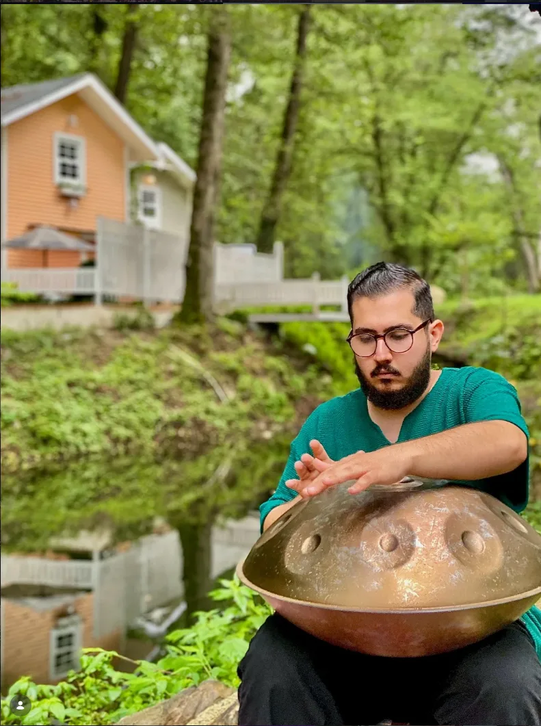 Arman Soltani — musician photograph 3