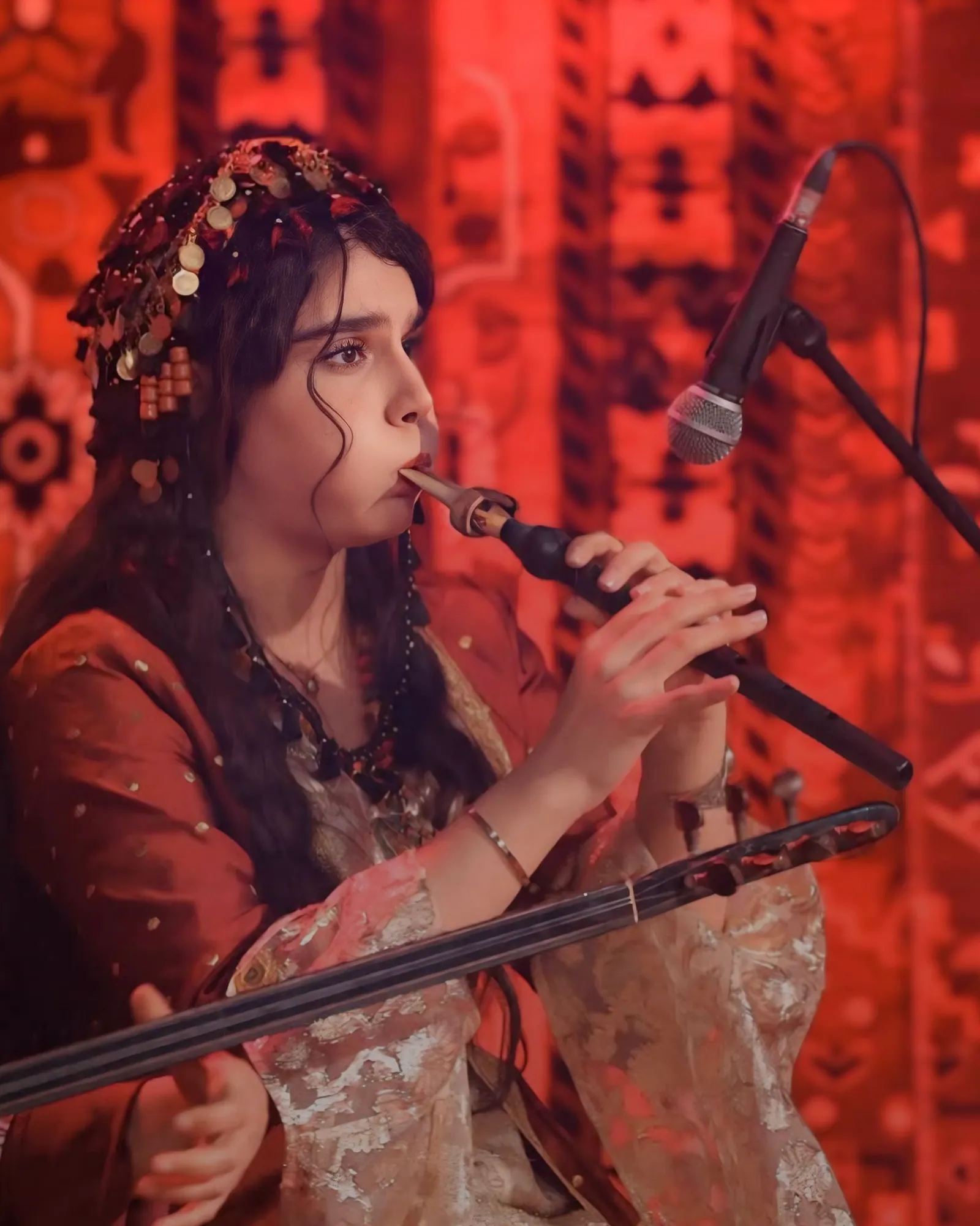 Rozhin Davoodi performing on Narmeh-Ney, also known as Balaban.